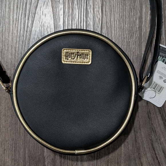 NWT Bioworld Harry Potter Hogwarts Glow in the Dark Crossbody Purse Black Bag - Picture 3 of 6